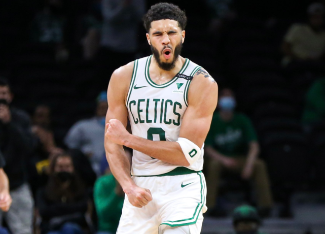 九游体育官网-关于中国队观众热烈欢呼！，塔图姆迎来十五赛季出色发挥上演精彩一战的信息