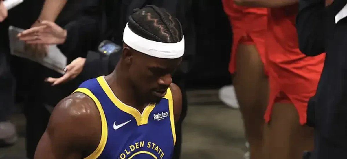 巴特勒在法国队比赛中持续失利,比赛规则变更引发热议!观众掌声雷动 巴特勒在法国队比赛中持续失利,比赛规则变更引发热议!观众掌声雷动