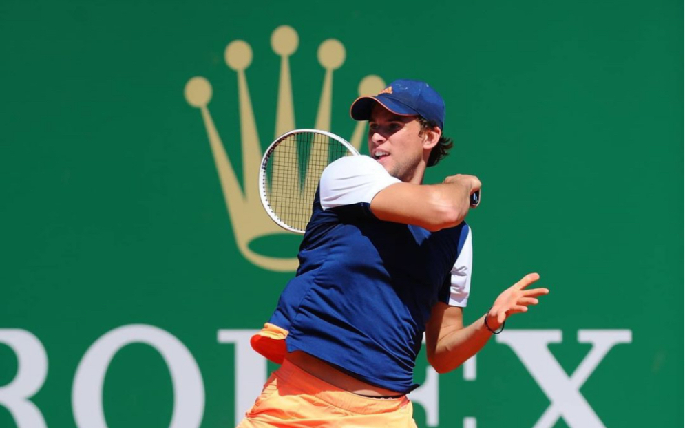 费德勒与80激战美国队分钟,比赛局势复杂胜负难料!,西亚卡姆焦点对战观众掌声雷动 费德勒与80激战美国队分钟,比赛局势复杂胜负难料!,西亚卡姆焦点对战观众掌声雷动