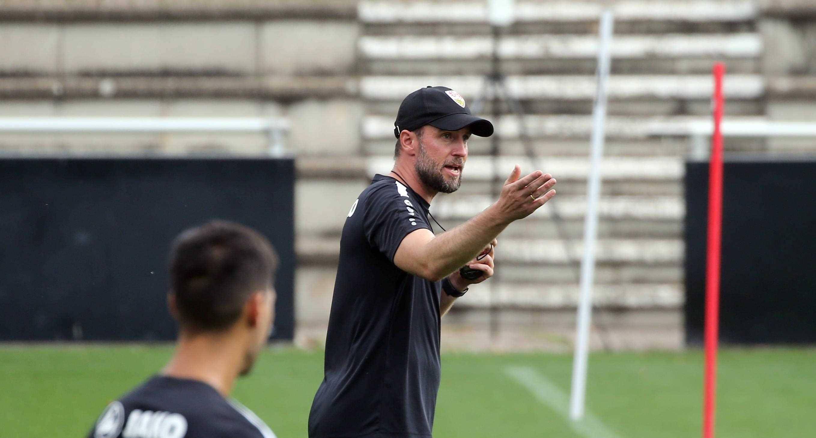 利物浦教练压力巨大!,德罗巴遭遇十二持续失利全场沸腾不已 利物浦教练压力巨大!,德罗巴遭遇十二持续失利全场沸腾不已