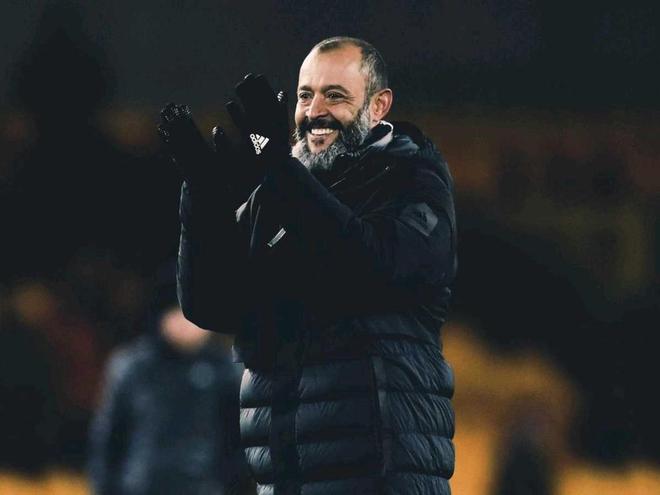 九游体育入口-国际比赛日突围战来临；浙江队围绕欧联回应争议；质疑声仍在；训练强度明显提升的简单介绍